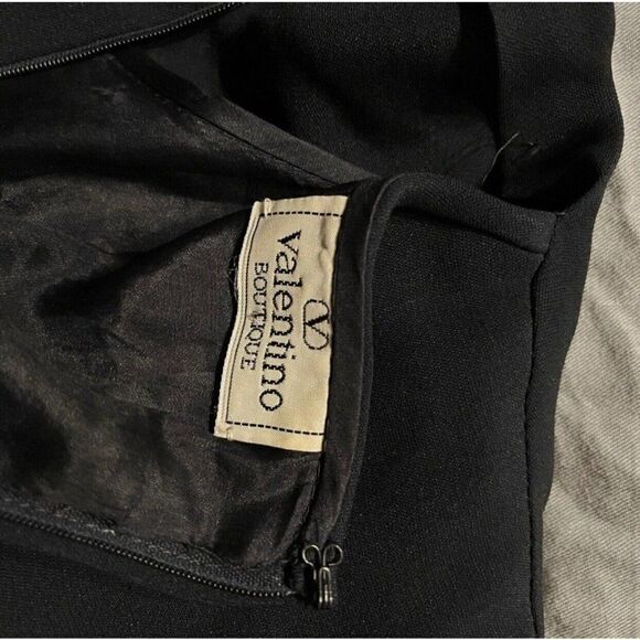 Valentino Boutique Vintage Authentic Solid Black Long Sleeve MIDI Dress 4 Small - Picture 7 of 8